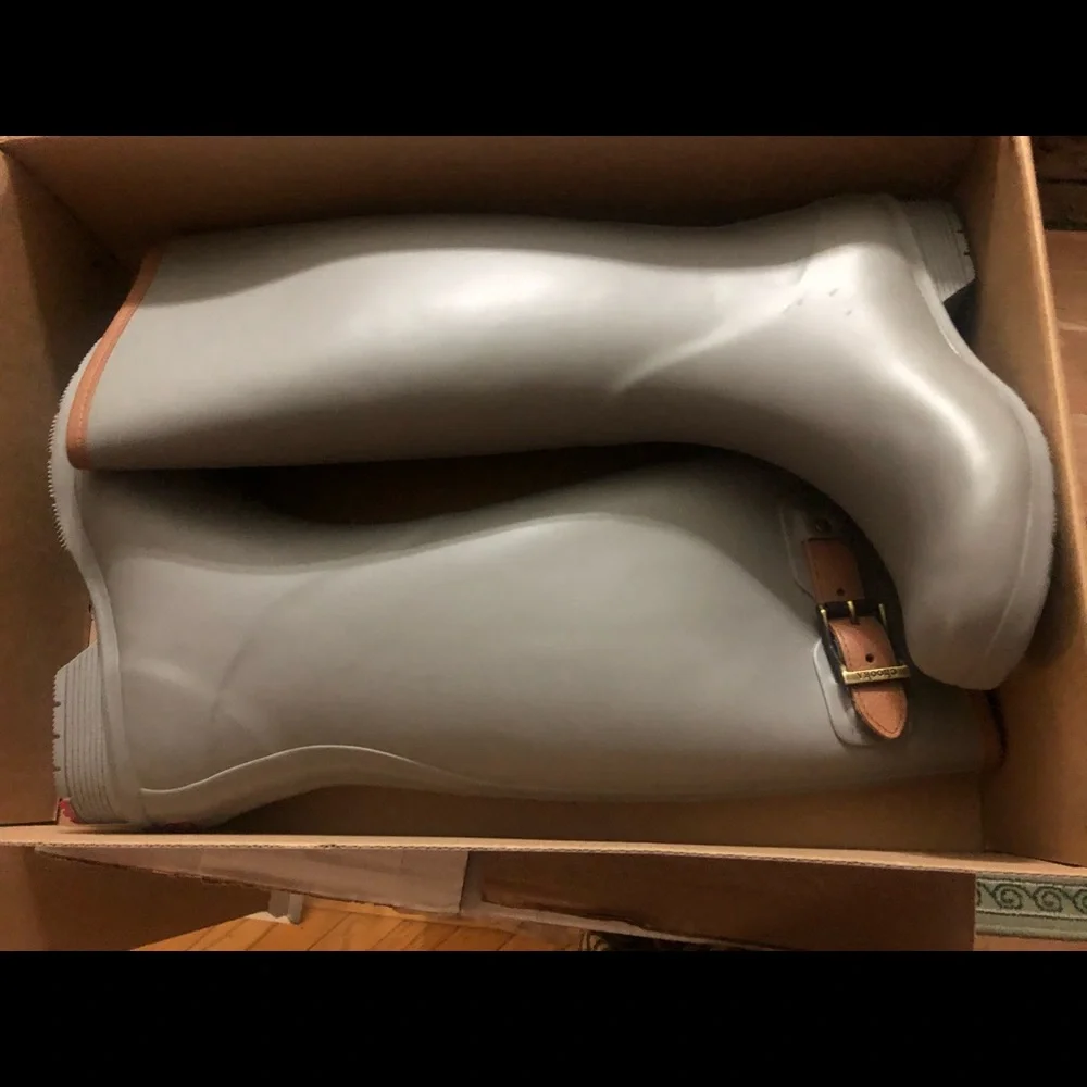 Chooka rain boots size 5